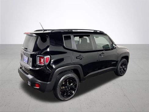 Used 2022 Jeep Renegade Altitude image 6