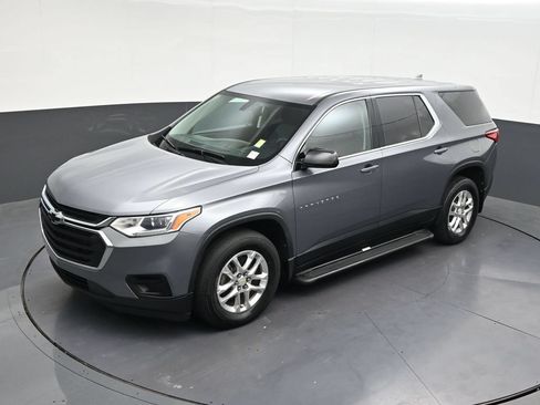 Used 2020 Chevrolet Traverse LS FWD image 21