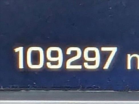 Used 2023 Chevrolet Silverado 1500 LTZ image 11