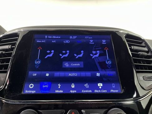 Used 2019 Jeep Grand Cherokee Laredo AWD/4WD image 28