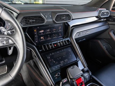 Used 2024 Lamborghini Urus S AWD/4WD image 33