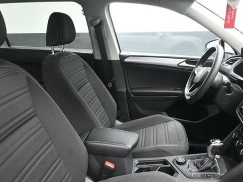 Used 2022 Volkswagen Tiguan S AWD/4WD image 16