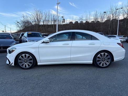 Used 2019 Mercedes-Benz CLA 250 4MATIC image 3