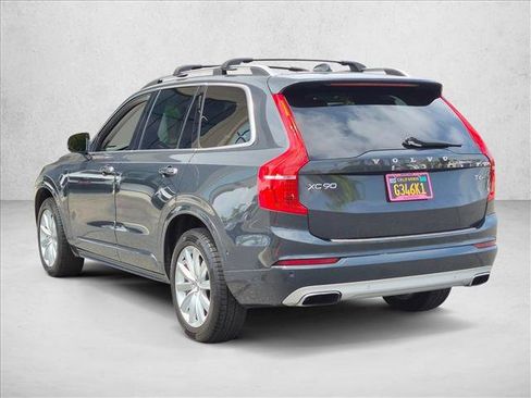 Used 2017 Volvo XC90 T6 Momentum w/ Vision Package AWD/4WD image 8