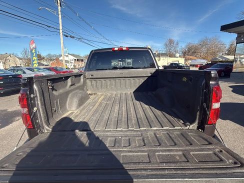 Used 2015 GMC Sierra 1500 SLE w/ SLE Value Package AWD/4WD image 8