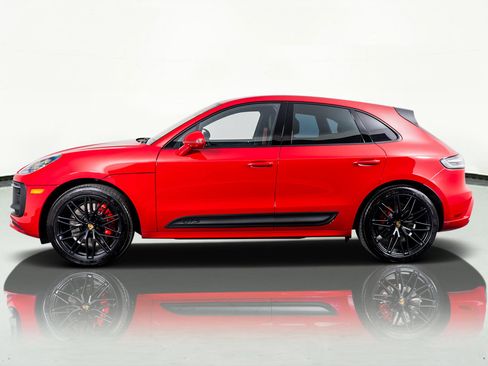 Used 2024 Porsche Macan GTS image 16
