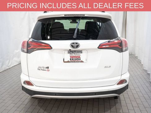 Used 2018 Toyota RAV4 XLE FWD image 4