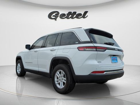 Used 2025 Jeep Grand Cherokee Laredo w/ Trailer Tow Package RWD image 7