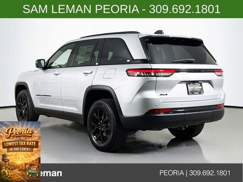 New 2025 Jeep Grand Cherokee Altitude image 5