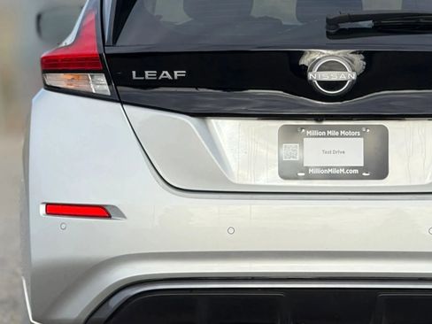 Used 2023 Nissan Leaf S image 13