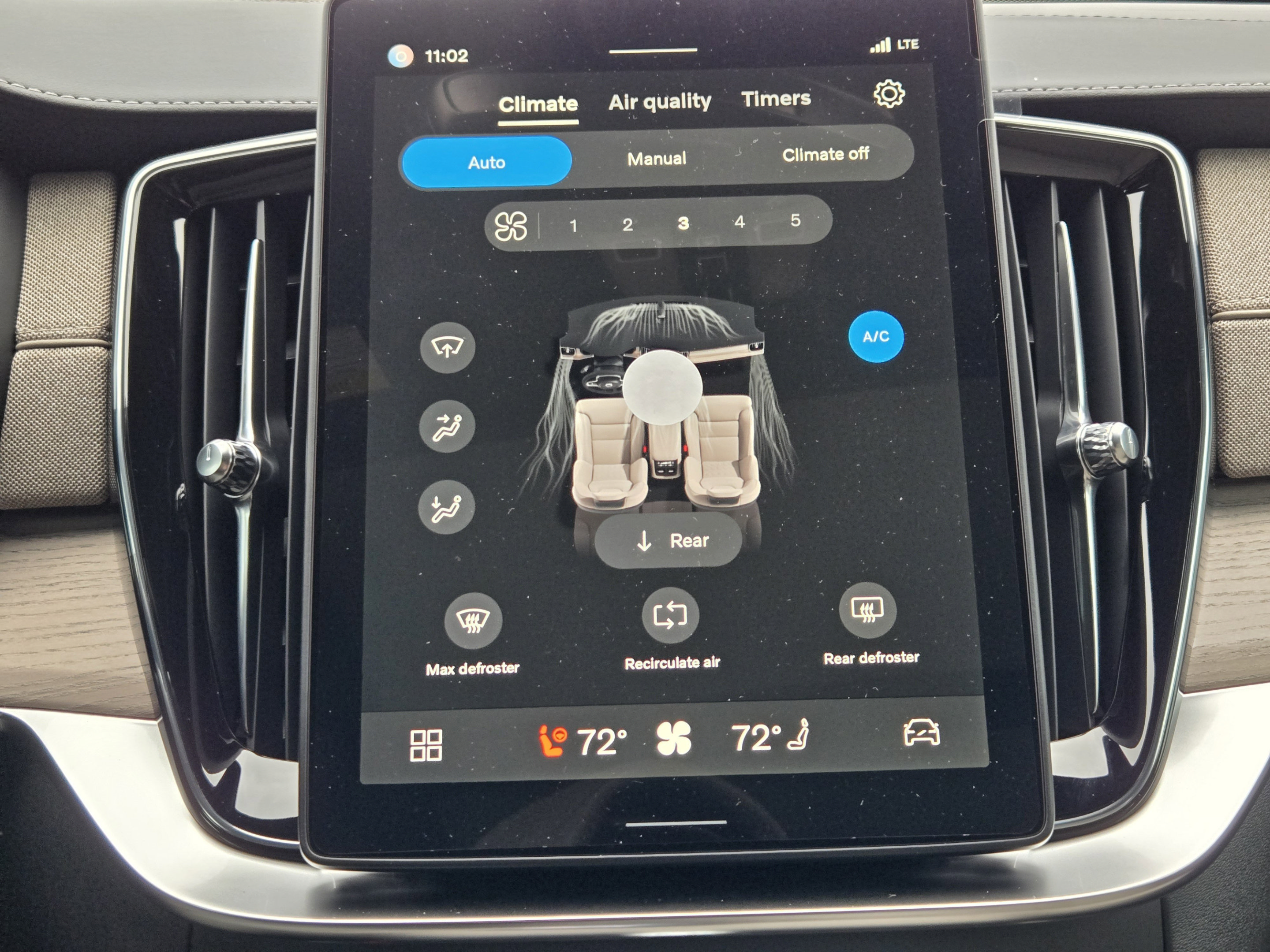 New 2026 Volvo XC90 T8 Plus AWD/4WD image 16