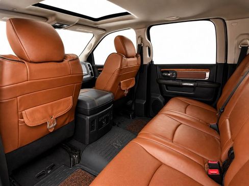 Used 2018 RAM 2500 Longhorn RWD image 19