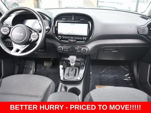 Used 2023 Kia Soul EX image 27