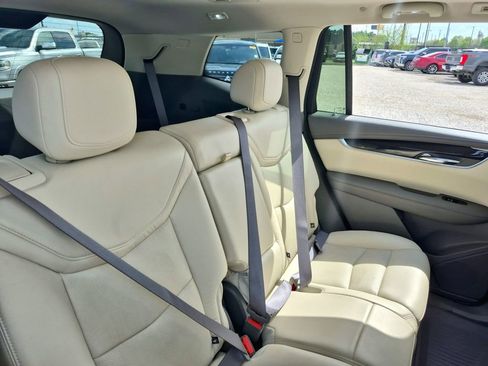 Used 2020 Cadillac XT6 Premium Luxury AWD/4WD image 25