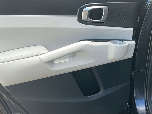 Used 2025 Kia Sorento S w/ Panoramic Sunroof Package FWD image 12