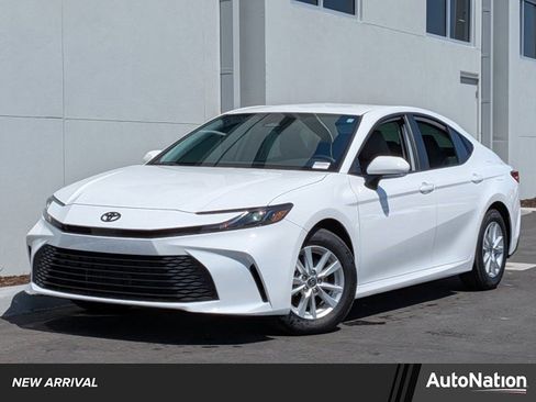 Used 2026 Toyota Camry LE FWD image 1