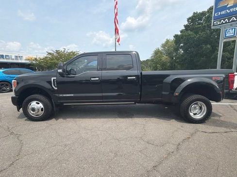 Used 2019 Ford F350 Limited w/ FX4 Off-Road Package AWD/4WD image 5