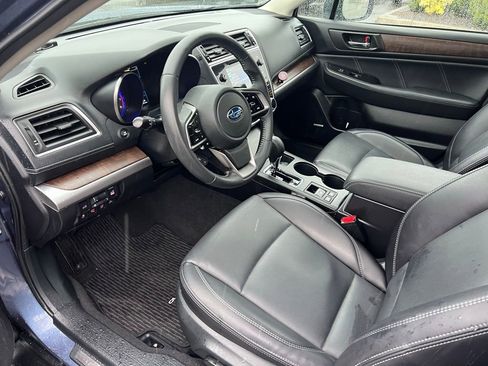 Used 2018 Subaru Outback 3.6R Limited image 11