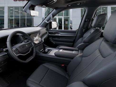 New 2026 Jeep Grand Wagoneer 2WD image 22
