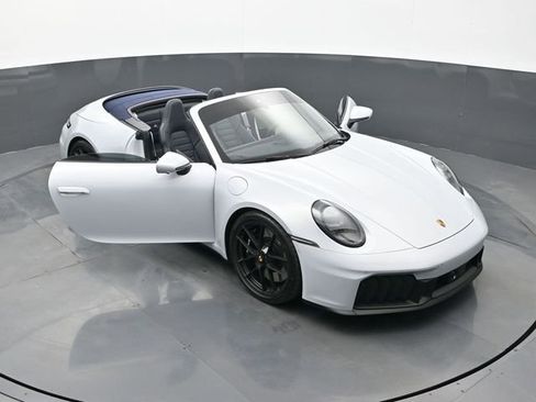 Certified 2026 Porsche 911 Carrera 4 GTS AWD/4WD image 29