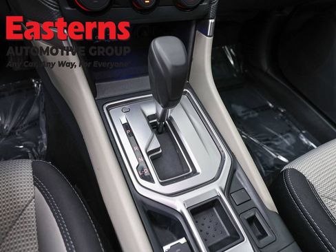 Used 2022 Subaru Forester AWD/4WD image 12