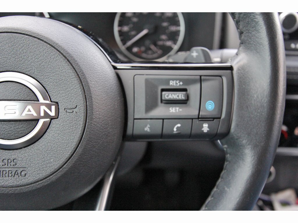 Used 2022 Nissan Rogue SV w/ SV Premium Package FWD image 12