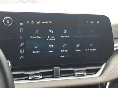 Used 2025 Chevrolet Equinox LT w/ Convenience Package II image 21