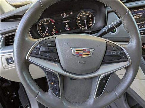 Used 2021 Cadillac XT5 Premium Luxury w/ LPO, Floor Liner Package image 10