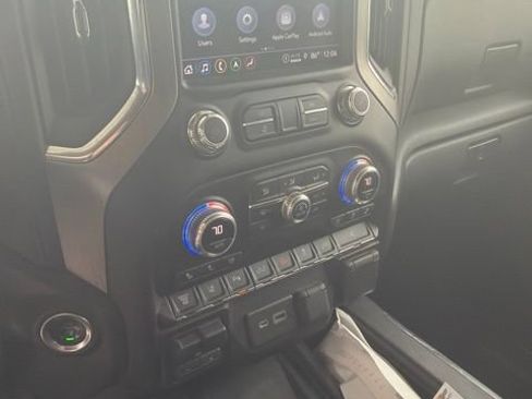 Used 2022 GMC Sierra 3500 Denali w/ Denali Ultimate Package AWD/4WD image 11