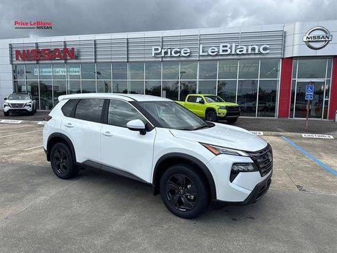 Used 2026 Nissan Rogue SV w/ Cold Weather Package FWD image 1
