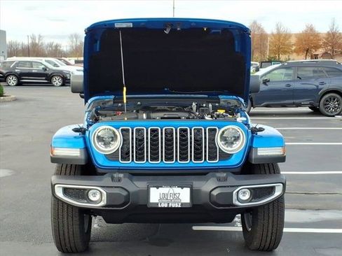 New 2026 Jeep Wrangler Unlimited Sahara w/ Safety Group AWD/4WD image 21