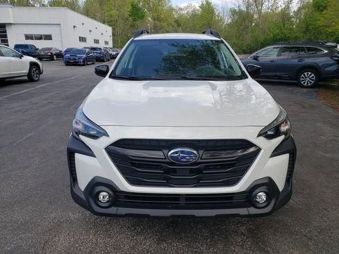 Certified 2025 Subaru Outback Onyx Edition AWD/4WD image 9