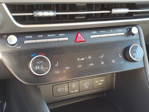 Used 2024 Hyundai Sonata SEL image 17