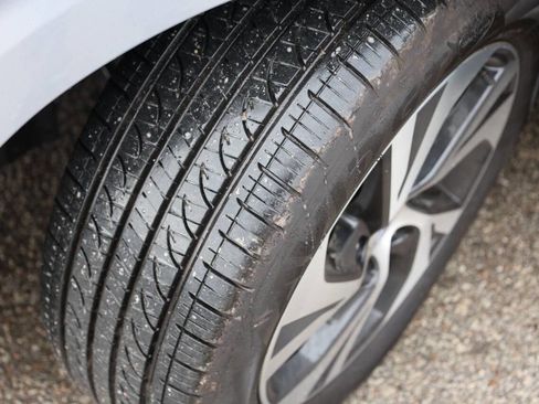 Used 2025 Subaru Legacy Premium image 24