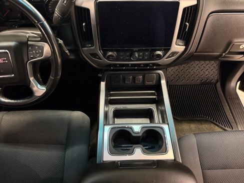 Used 2018 GMC Sierra 1500 SLE w/ SLE Value Package image 16