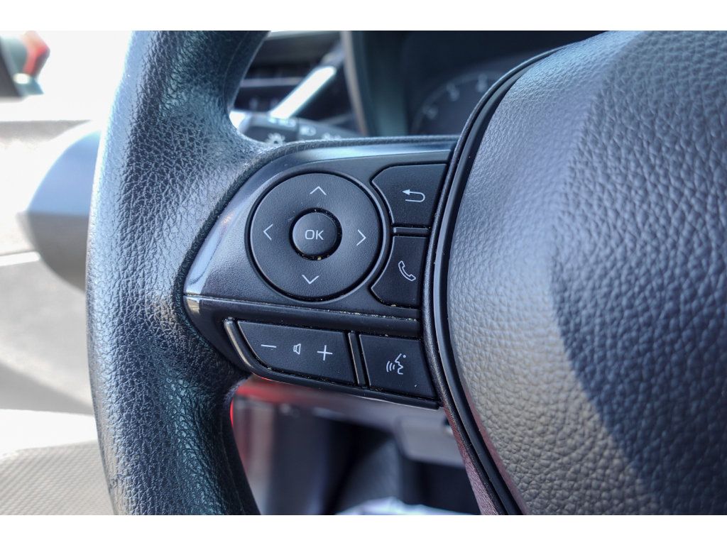 Certified 2025 Toyota Corolla LE FWD image 15