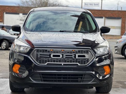Used 2019 Ford Escape S image 2