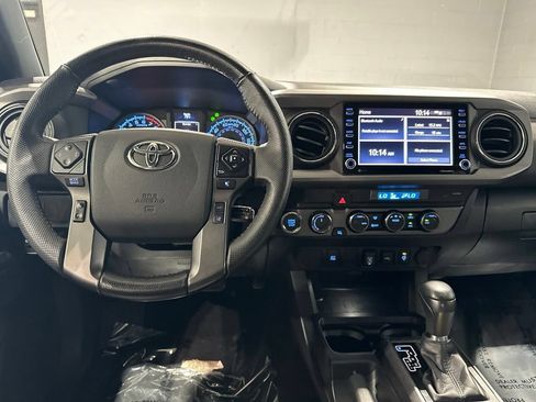 Used 2023 Toyota Tacoma TRD Off-Road AWD/4WD image 9