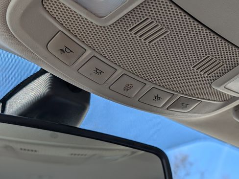 Used 2020 Ford Fusion SE image 25