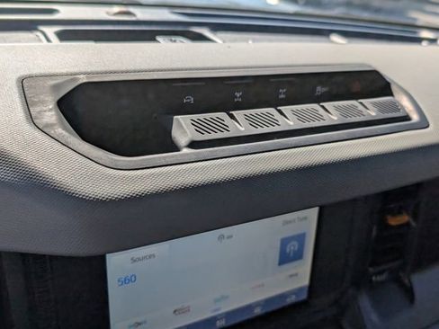 Used 2023 Ford Bronco Badlands image 24