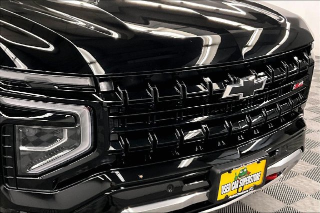 Used 2025 Chevrolet Tahoe Z71 w/ Comfort Package AWD/4WD image 35