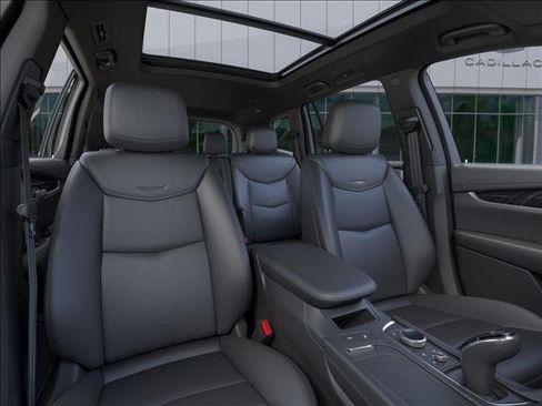New 2025 Cadillac XT6 Premium Luxury image 16