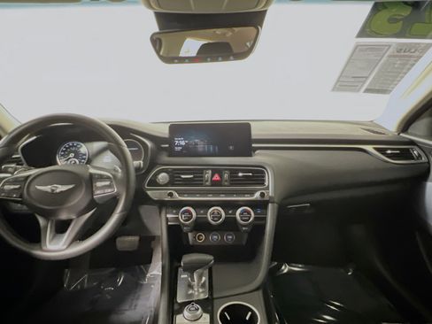 Used 2023 Genesis G70 2.0T image 30