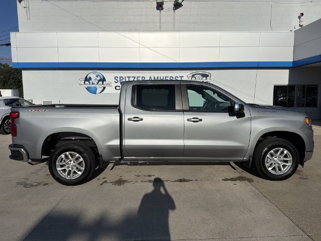 Used 2024 Chevrolet Silverado 1500 LT AWD/4WD image 18