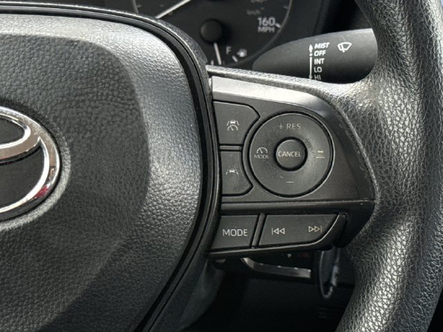 Used 2025 Toyota Corolla LE FWD image 14