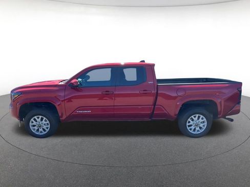 Used 2024 Toyota Tacoma SR5 AWD/4WD image 10