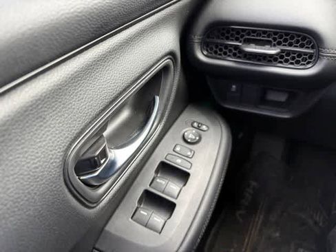 Used 2023 Honda HR-V LX image 23