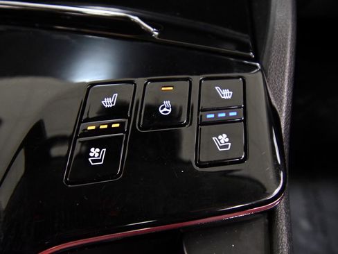 Certified 2023 Kia Sportage SX Prestige image 28