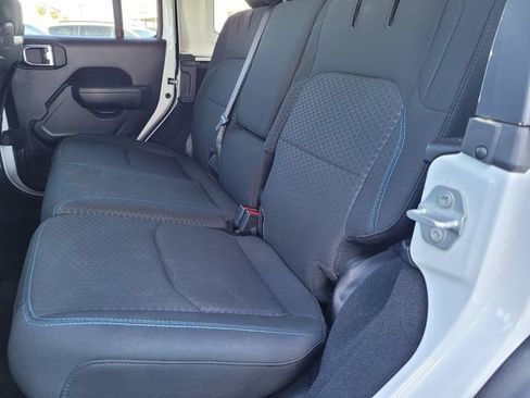 Certified 2025 Jeep Wrangler Unlimited Rubicon 4xe w/ Safety Group AWD/4WD image 18
