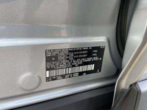 Used 2024 Toyota RAV4 XLE image 32